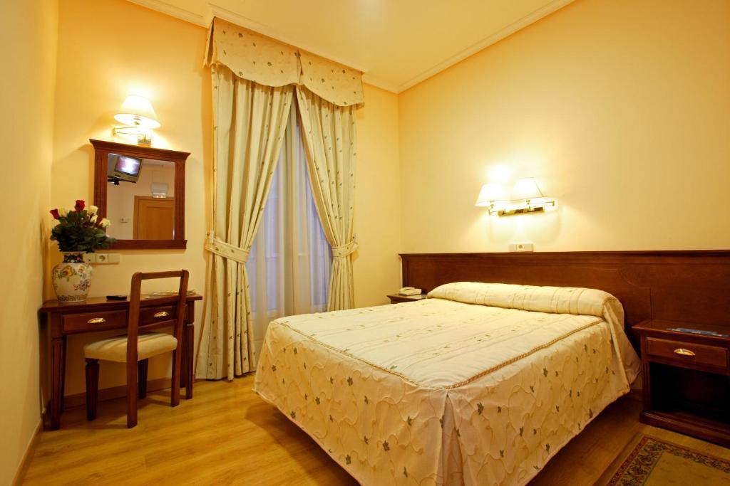 Hostal Silserranos Мадрид Номер фото