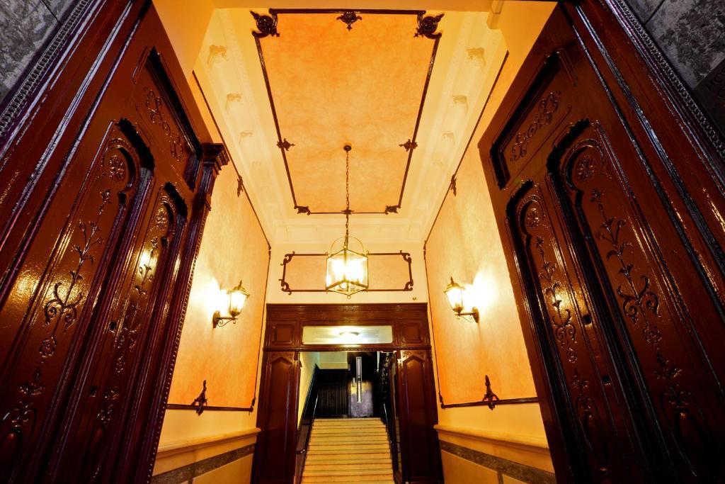 Hostal Silserranos Мадрид Экстерьер фото